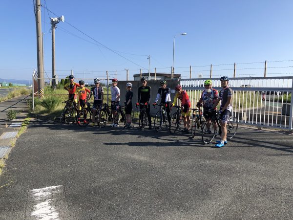 近見郵便局の前にある自転車やさん